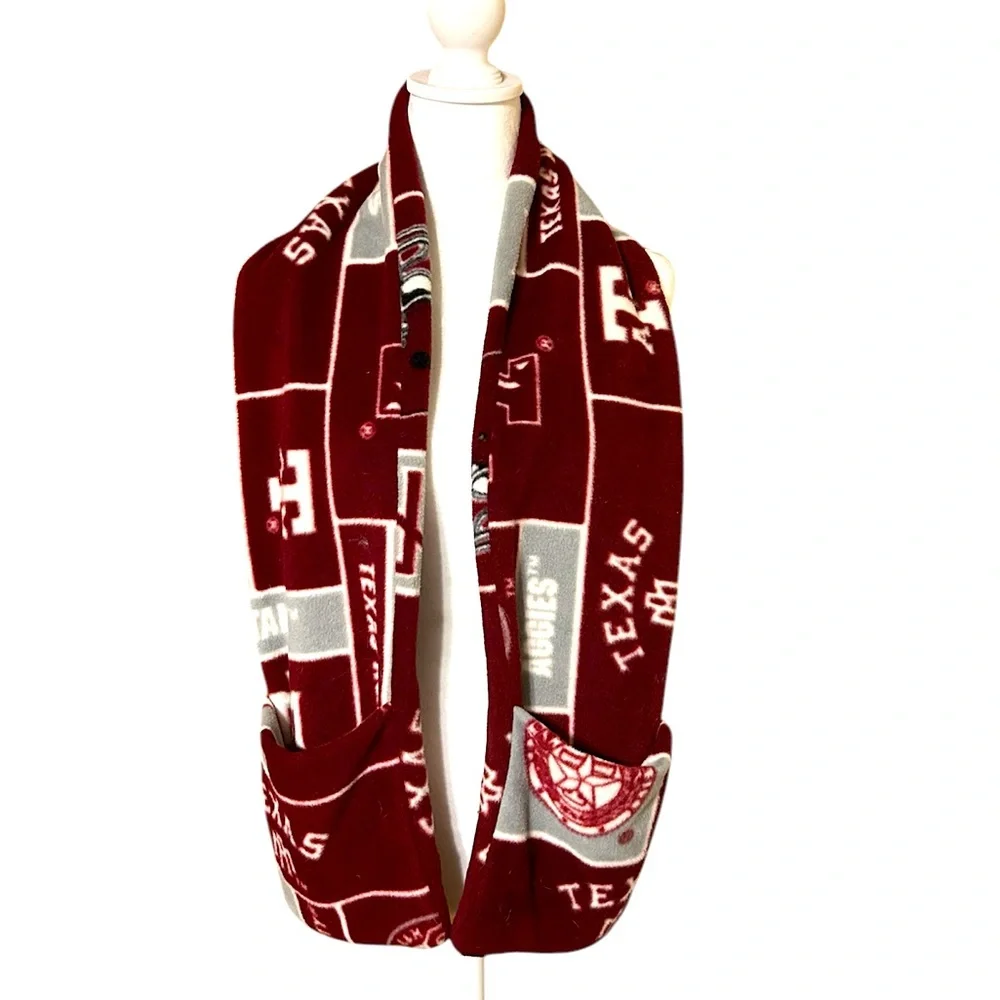 Texas A&M Aggie Unisex Scarf with Hand Pockets